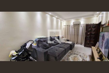 Sala de casa à venda com 4 quartos, 250m² em Pestana, Osasco