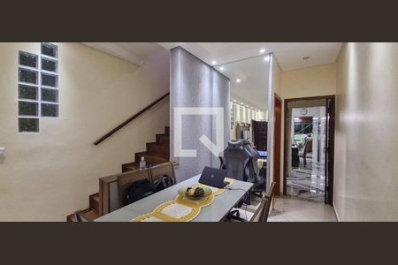 Sala de casa à venda com 4 quartos, 250m² em Pestana, Osasco