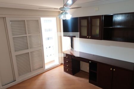 Suíte de apartamento à venda com 3 quartos, 126m² em Vila Uberabinha, São Paulo