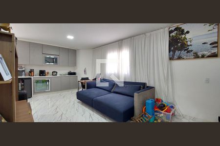 Sala de casa à venda com 2 quartos, 118m² em Santa Terezinha, Santo André