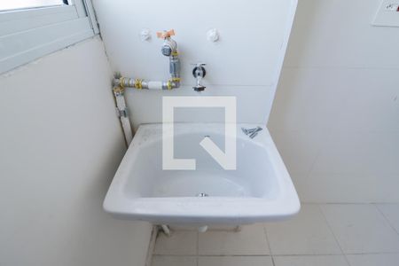 Sala/Cozinha/Área de Serviço de apartamento à venda com 2 quartos, 37m² em Vila Paulicéia, São Paulo