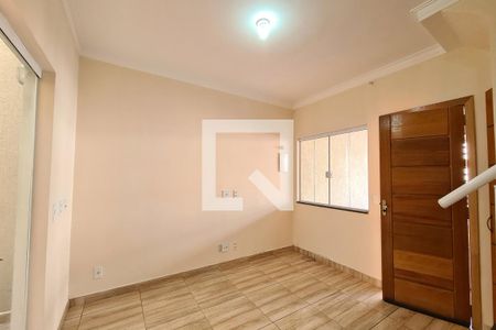 Sala de casa à venda com 2 quartos, 100m² em Vila Primavera, São Paulo