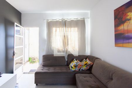 Sala de casa à venda com 2 quartos, 75m² em Jaqueline, Belo Horizonte