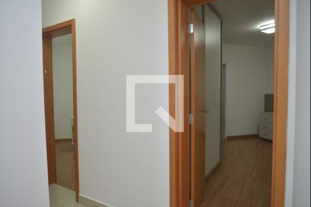 Corredor de apartamento para alugar com 3 quartos, 110m² em Vila Bastos, Santo André