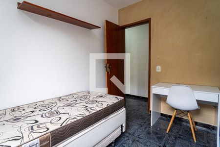 Quarto 2 de apartamento para alugar com 2 quartos, 55m² em Santa Rosa, Niterói