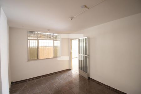 Sala de casa para alugar com 3 quartos, 120m² em Centro, São Gonçalo