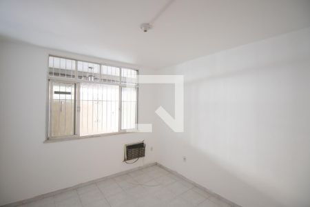 Quarto 1 de casa para alugar com 3 quartos, 120m² em Centro, São Gonçalo