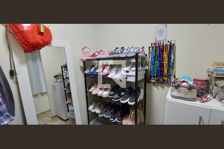 Closet - Quarto 1 suíte de casa para alugar com 2 quartos, 81m² em Jardim Ocara, Santo André