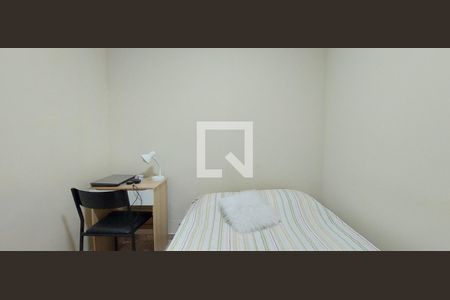 Quarto 1 suíte de casa para alugar com 2 quartos, 81m² em Jardim Ocara, Santo André