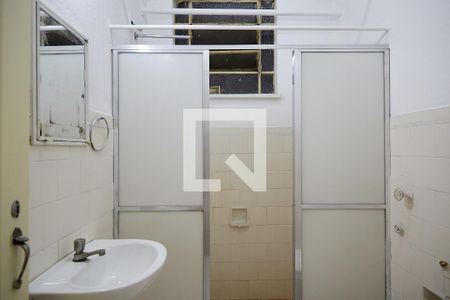 Banheiro de apartamento à venda com 1 quarto, 45m² em Centro, Belo Horizonte