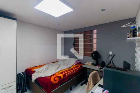 Quarto 2 de casa à venda com 2 quartos, 100m² em Conjunto Promorar Sapopemba, São Paulo