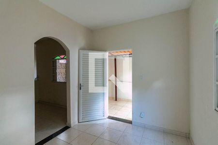 Sala/Quarto  de casa à venda com 1 quarto, 420m² em Cinquentenario, Belo Horizonte