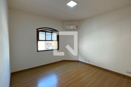 Suíte 1 de casa de condomínio à venda com 3 quartos, 209m² em Residencial Quatro (alphaville), Santana de Parnaíba