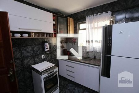 Cozinha de apartamento à venda com 2 quartos, 78m² em Eldorado, Contagem