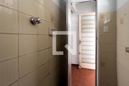 Banheiro de casa para alugar com 1 quarto, 50m² em Vila São José, São Paulo