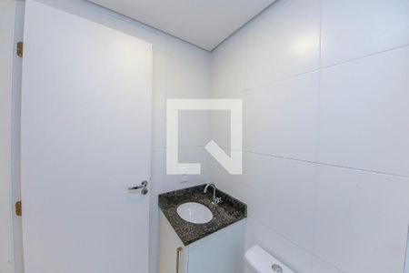 Banheiro de apartamento para alugar com 1 quarto, 19m² em São Lucas, São Paulo