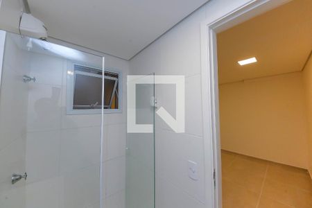 Banheiro de apartamento para alugar com 1 quarto, 19m² em São Lucas, São Paulo