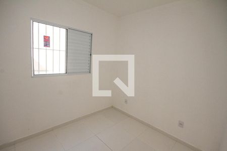 Quarto 02 de apartamento para alugar com 2 quartos, 36m² em Vila Antonieta, São Paulo