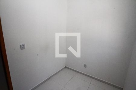 Quarto de apartamento para alugar com 2 quartos, 36m² em Vila Antonieta, São Paulo