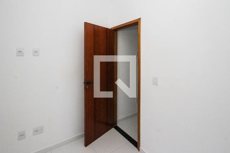 Quarto de apartamento para alugar com 2 quartos, 36m² em Vila Antonieta, São Paulo