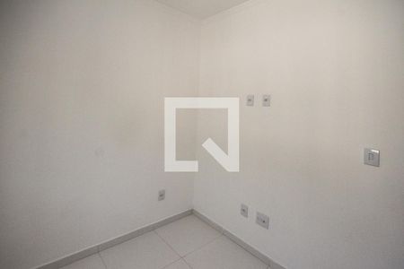 Quarto 02 de apartamento para alugar com 2 quartos, 36m² em Vila Antonieta, São Paulo