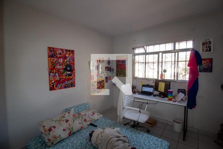 Quarto 2 de casa para alugar com 2 quartos, 147m² em Jardim Rizzo, São Paulo