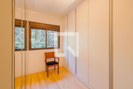 Quarto 1 de apartamento para alugar com 4 quartos, 155m² em Sumaré, São Paulo