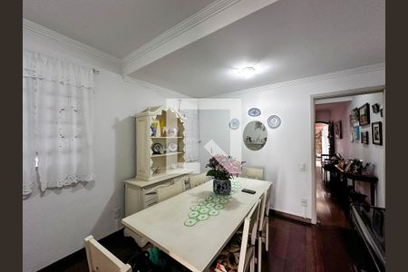 Sala de casa à venda com 3 quartos, 180m² em Parque Colonial, São Paulo