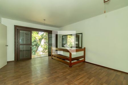 Sala de casa à venda com 5 quartos, 200m² em Petrópolis, Porto Alegre