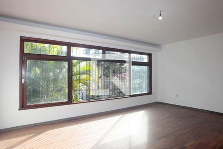 Sala 1 de casa à venda com 3 quartos, 350m² em Auxiliadora, Porto Alegre