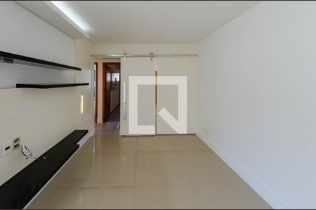 Sala de apartamento à venda com 3 quartos, 80m² em Serra, Belo Horizonte