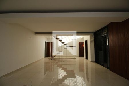 Sala de casa de condomínio para alugar com 3 quartos, 300m² em Morumbi, São Paulo