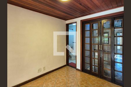 Sala de casa à venda com 2 quartos, 150m² em Vargem Grande, Rio de Janeiro