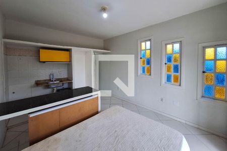 Cozinha de kitnet/studio para alugar com 1 quarto, 22m² em Maravista, Niterói