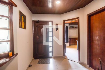 Casa de condomínio à venda com 380m², 4 quartos e 4 vagas Casa de condomínio à venda com 380m², 4 quartos e 4 vagasHall de entrada