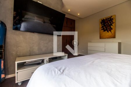 Casa de condomínio à venda com 380m², 4 quartos e 4 vagas Casa de condomínio à venda com 380m², 4 quartos e 4 vagasSuíte 1