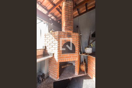 Casa de condomínio à venda com 380m², 4 quartos e 4 vagas Casa de condomínio à venda com 380m², 4 quartos e 4 vagasDetalhe