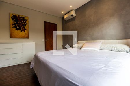 Casa de condomínio à venda com 380m², 4 quartos e 4 vagas Casa de condomínio à venda com 380m², 4 quartos e 4 vagasSuíte 1