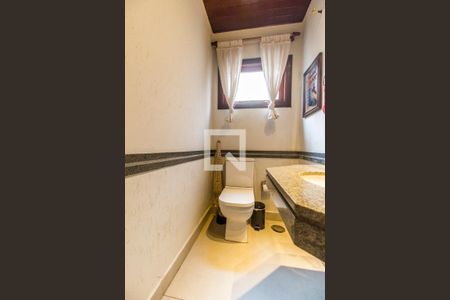 Casa de condomínio à venda com 380m², 4 quartos e 4 vagas Casa de condomínio à venda com 380m², 4 quartos e 4 vagasDetalhe do banheiro