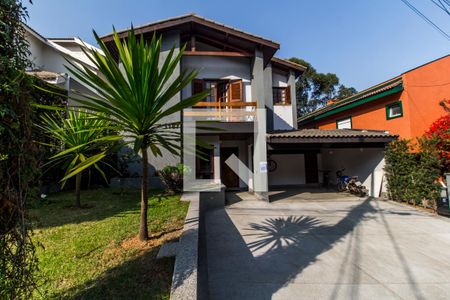 Casa de condomínio à venda com 380m², 4 quartos e 4 vagas Casa de condomínio à venda com 380m², 4 quartos e 4 vagasGaragem