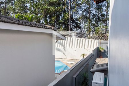 Casa de condomínio à venda com 380m², 4 quartos e 4 vagas Casa de condomínio à venda com 380m², 4 quartos e 4 vagasVista