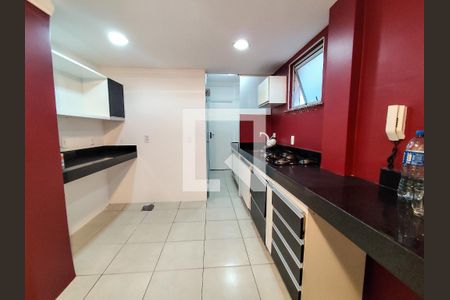  
Cozinha de apartamento à venda com 3 quartos, 100m² em Centro, Belo Horizonte