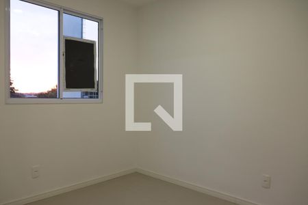 Quarto 01 de apartamento à venda com 2 quartos, 40m² em Feitoria, São Leopoldo