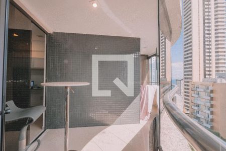 Varanda de apartamento para alugar com 3 quartos, 156m² em Vitória, Salvador