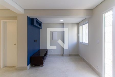 Sala de casa à venda com 2 quartos, 110m² em Vila Ipojuca, São Paulo