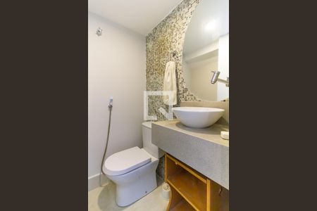 Lavabo de casa à venda com 2 quartos, 110m² em Vila Ipojuca, São Paulo