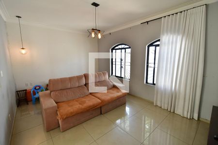 Sala de casa à venda com 3 quartos, 169m² em Jardim Flamboyant, Campinas