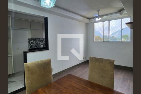 sala de apartamento para alugar com 2 quartos, 47m² em Vargem Pequena, Rio de Janeiro