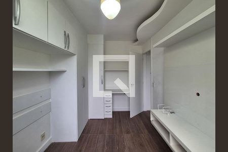 Quarto 1 de apartamento para alugar com 2 quartos, 47m² em Vargem Pequena, Rio de Janeiro