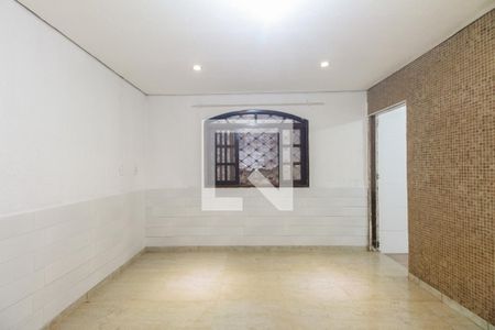 Sala  de casa para alugar com 2 quartos, 68m² em Vila Esperança, São Paulo